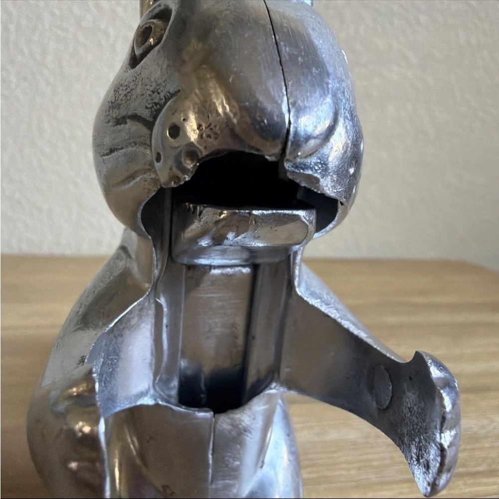 Vintage Nutcracker Squirrel on Log Aluminum Metal Figure Made In Taiwan - Picture 7 of 14